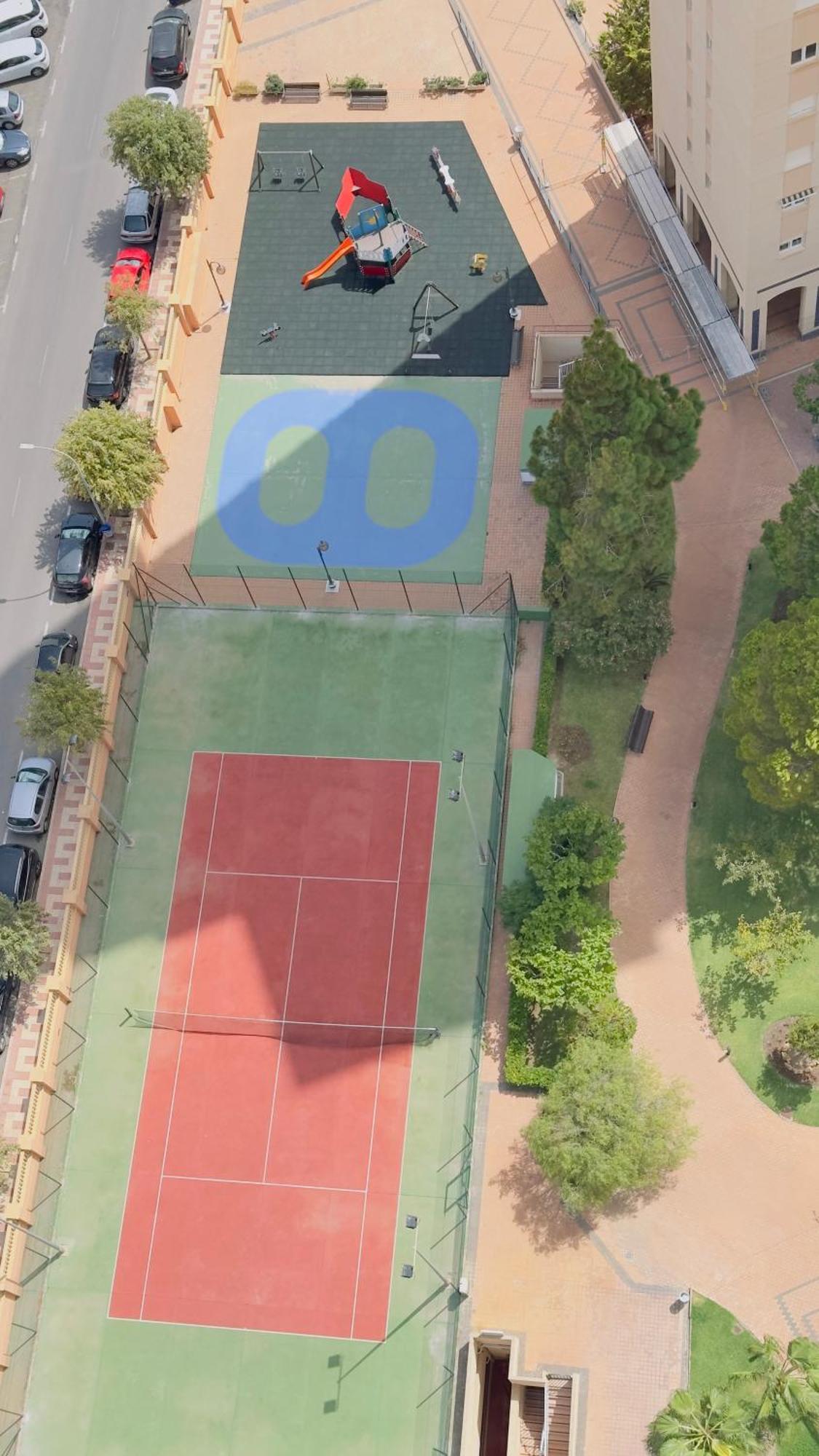 شقة Atico A 50M Del Mar. Parking Gratis. A/C إل كامبيلو المظهر الخارجي الصورة
