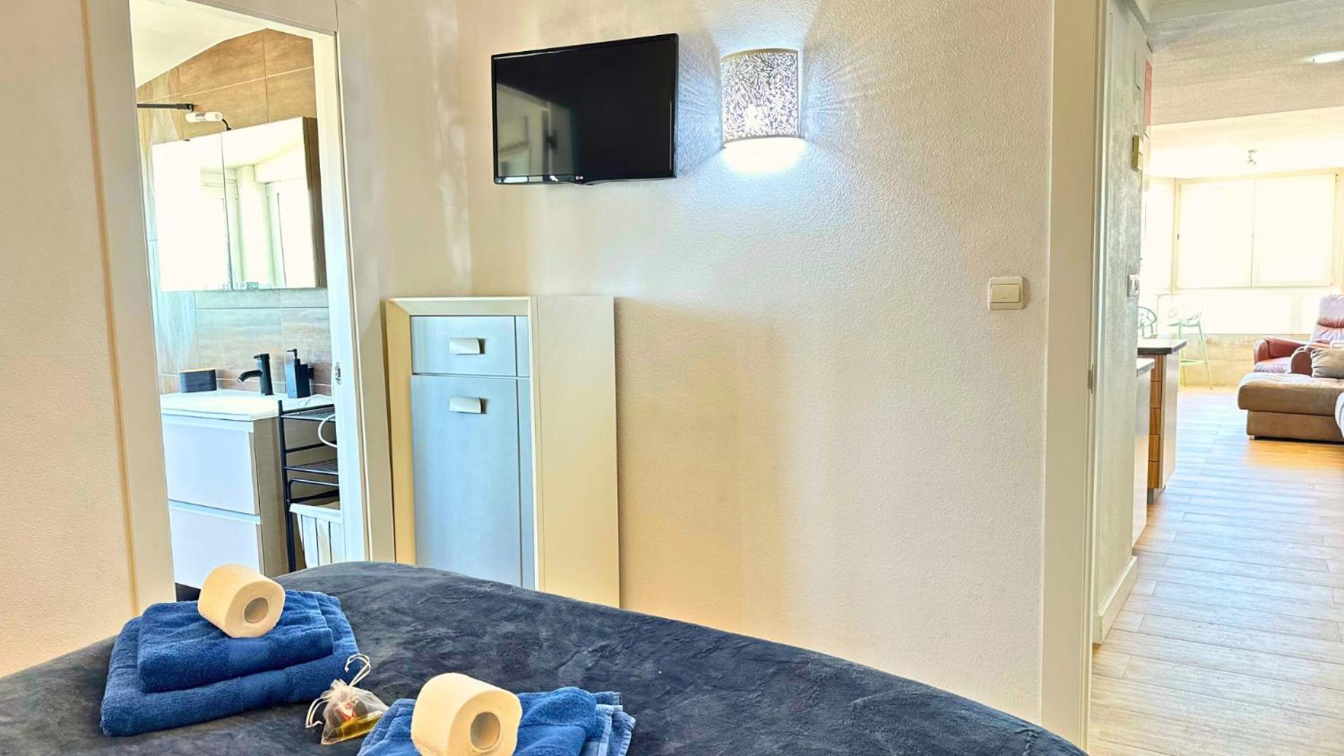 شقة Atico A 50M Del Mar. Parking Gratis. A/C إل كامبيلو المظهر الخارجي الصورة