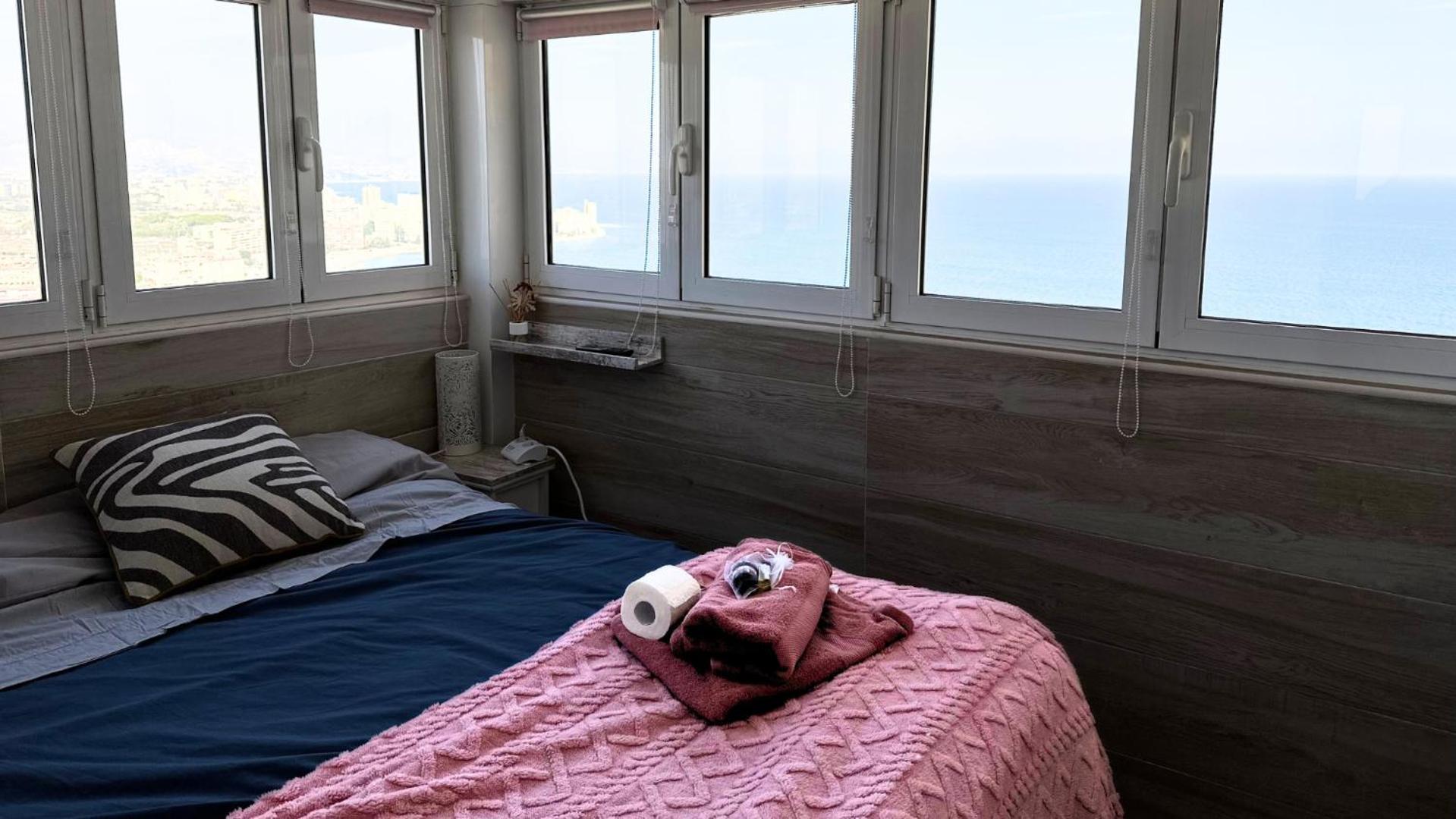 شقة Atico A 50M Del Mar. Parking Gratis. A/C إل كامبيلو المظهر الخارجي الصورة